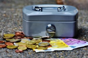 40代女性が貯金ゼロから脱却するためのお金の習慣見直し方法は？