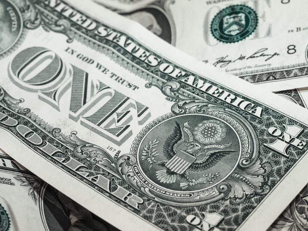 40代女性のお金の勉強、口コミは本当に役立つ？