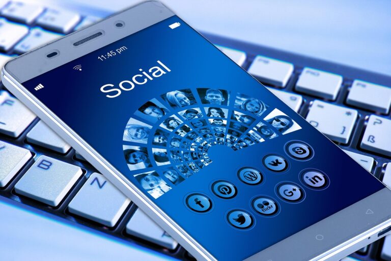 ネット証券を比較する際、40代女性におすすめの選び方は？